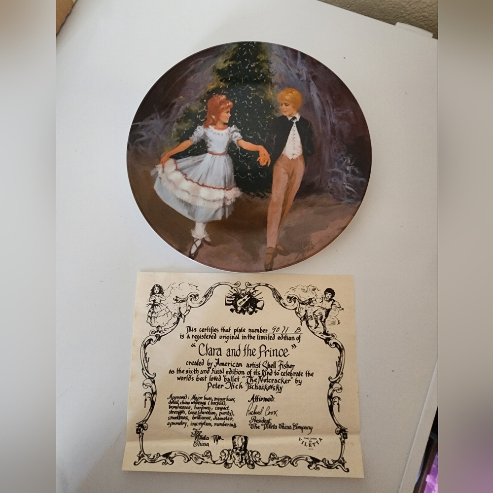 Collectors Plate
